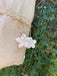 Boucles d'oreilles Fleur de Frangipanier en Nacre