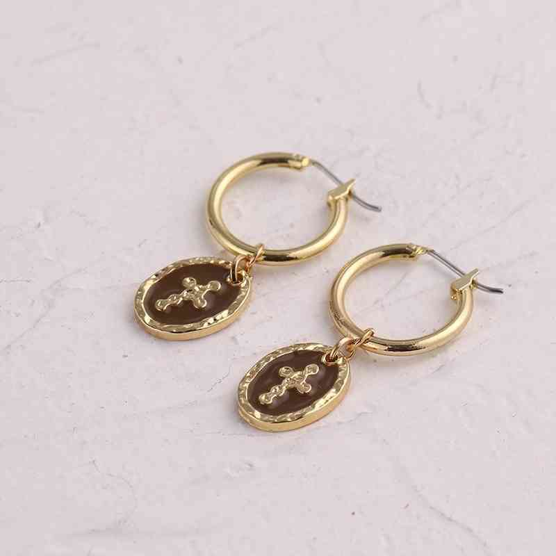 Boucles d'oreilles créoles en coquillages cauri et perles