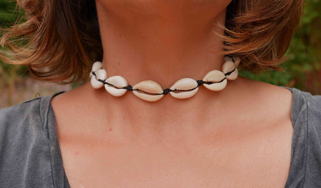 Collier coquillages cauris naturels - Tendance et élégant