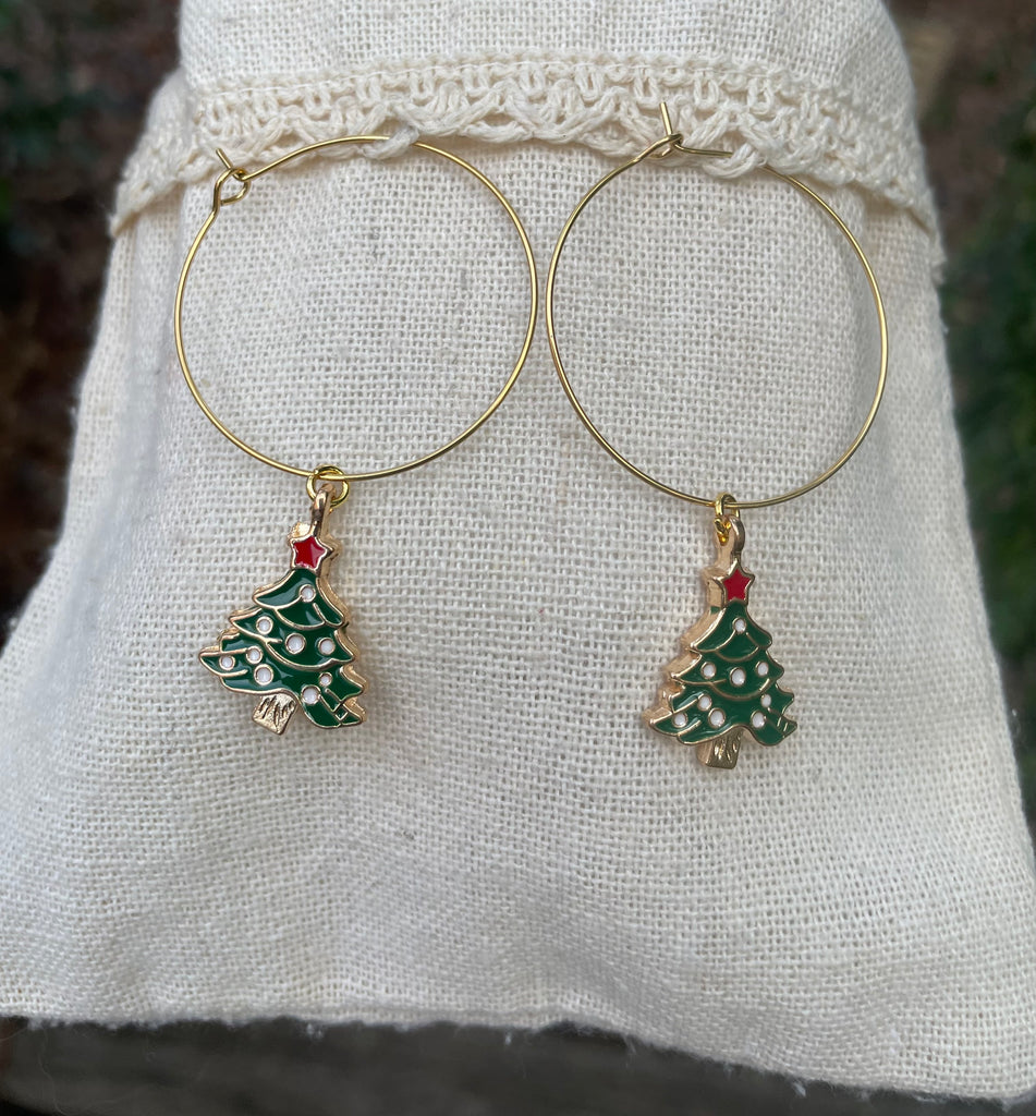 Boucles d'oreilles créoles sapin de Noël