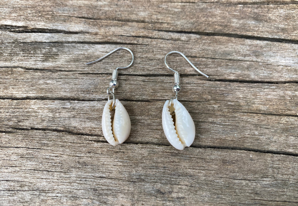Boucles d'oreilles pendantes en coquillages cauris