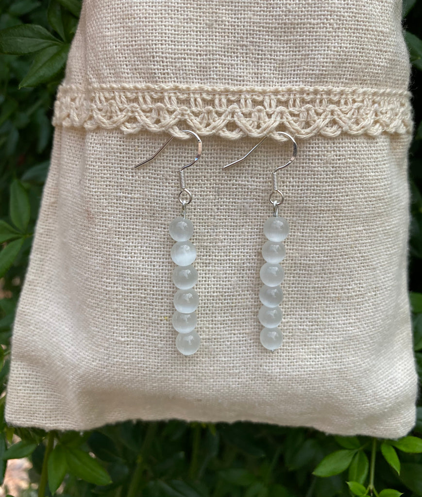 Boucles d'oreilles pendantes en Sélénite