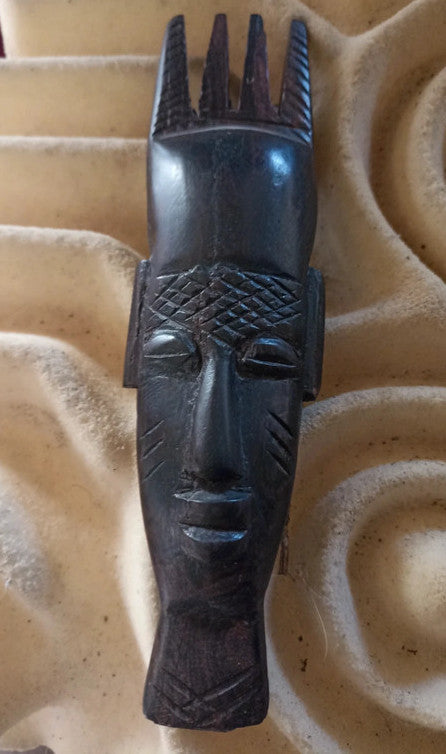 Masque semainier en bois d'ébène - Artisanat du Sénégal