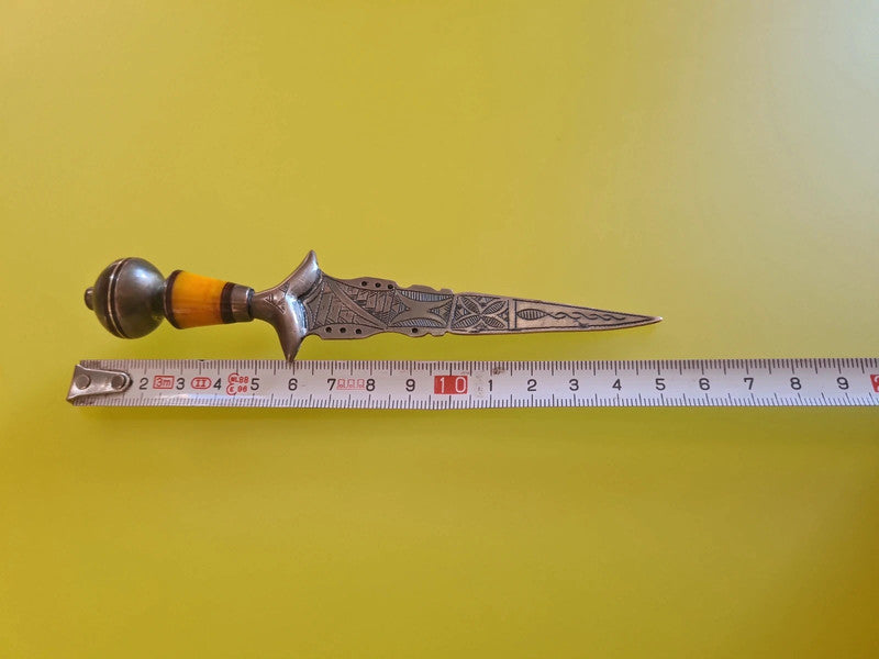 Ouvre lettre coupe papier berbère en argent gravé