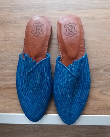 Mules bleues en raphia et cuir Pointure 38