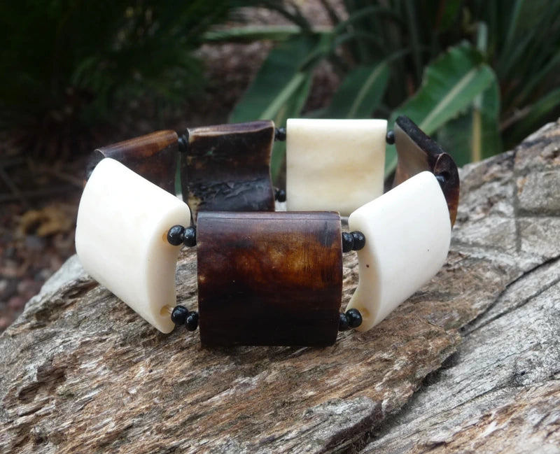 Bracelet ethnique en corne artisanat du Népal