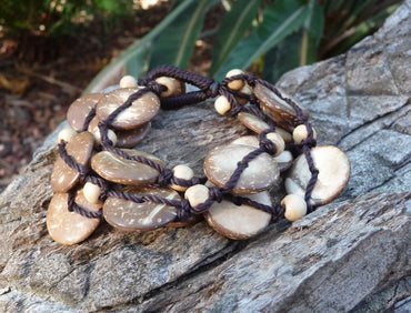 Bracelet multirangs ethnique nature perles en noix de coco