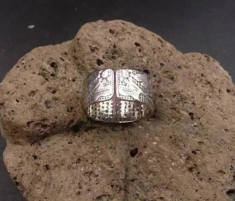 Bague Bouddhiste Tibétaine en argent 999 Fleur de Lotus et Sutra du Coeur