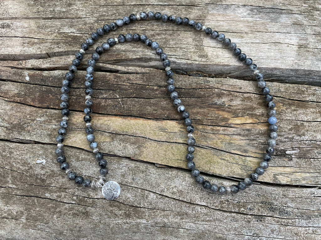 Bracelet Mala 108 perles en Labradorite grise naturelle 6 mm- Arbre de Vie