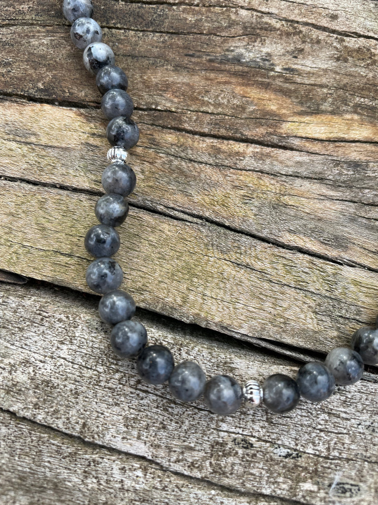 Bracelet Mala 108 perles en Labradorite grise naturelle 6 mm- Arbre de Vie