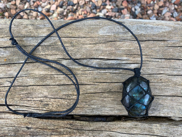 Collier et Pendentif "Bihâna" en Labradorite