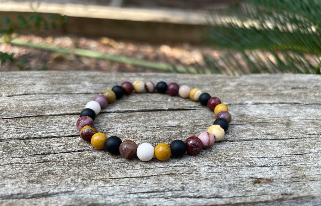 Bracelet élastique Lithothérapie en Jaspe Mokaïte ou Mookaite et Agate noire