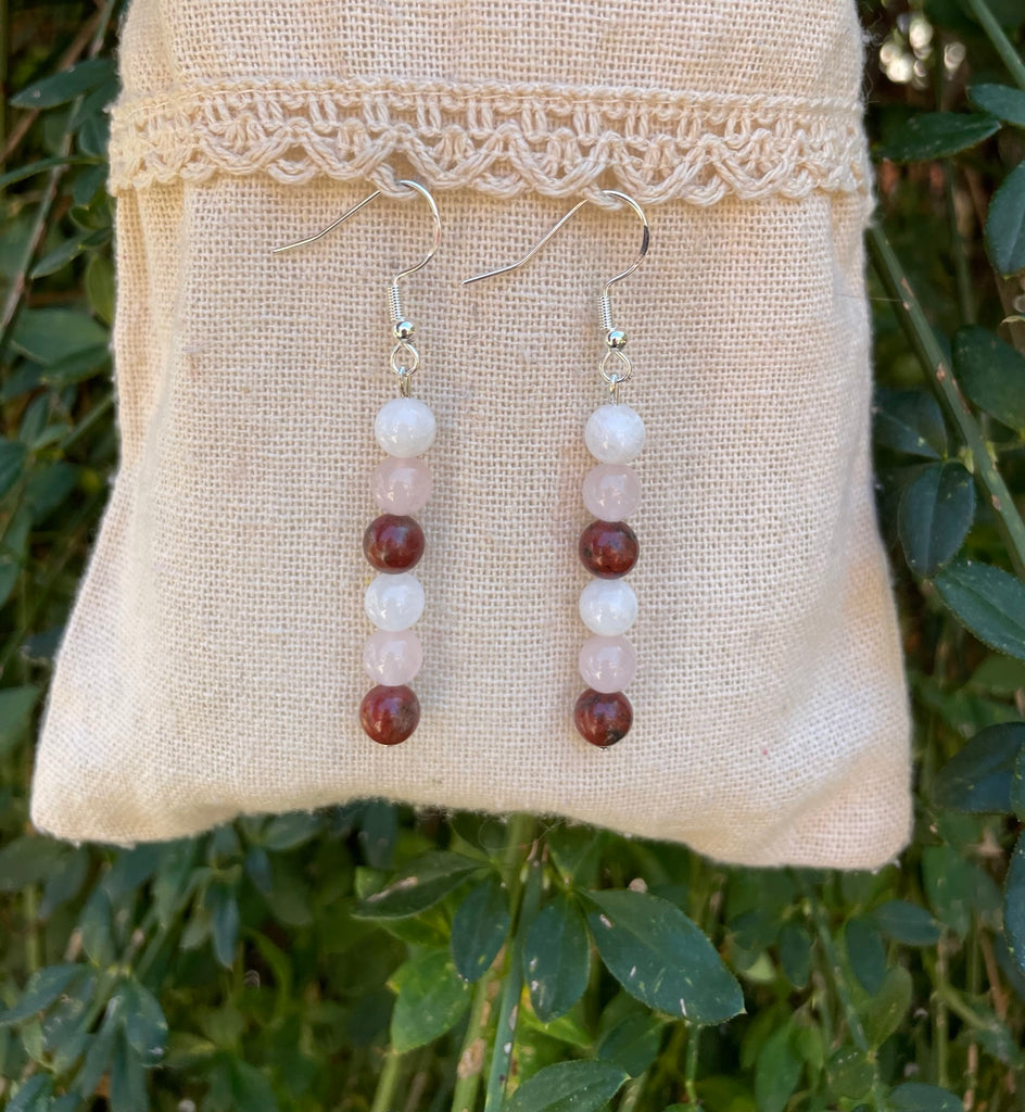 Boucles d'oreilles pendantes en Jaspe Rouge, Pierre de Lune et Quartz Rose