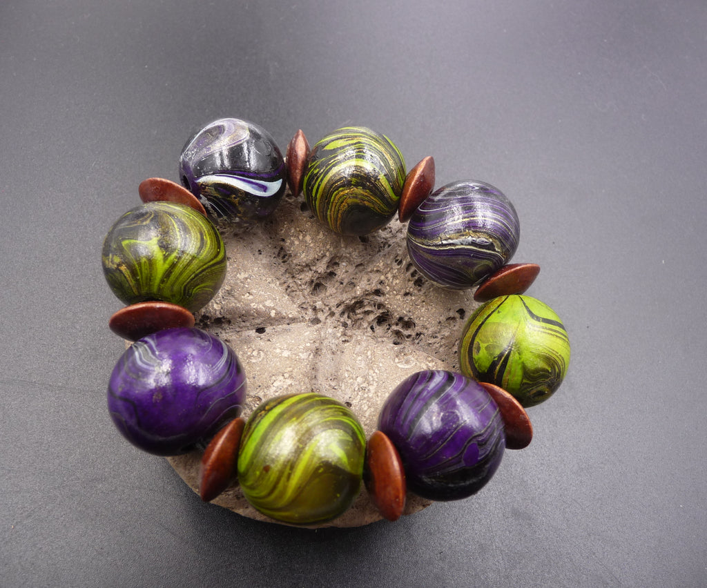 Bracelet en bois de manguier vert et violet
