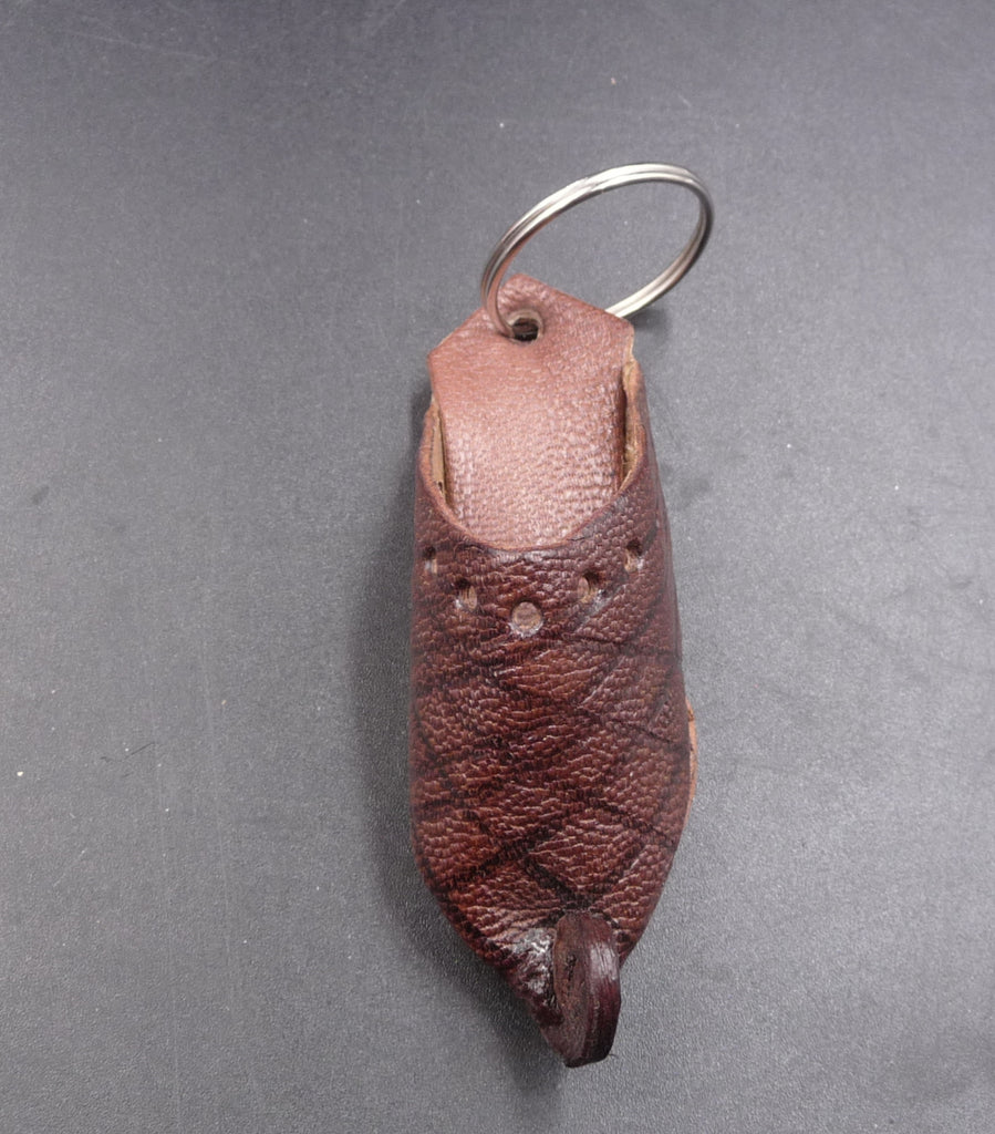 Porte-clés babouche traditionnelle berbère en cuir de chameau