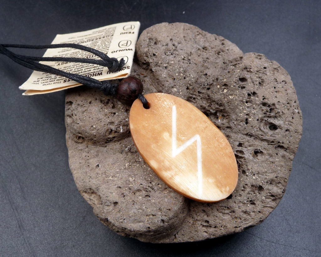 Collier Rune Sowilo pendentif en os de yack - Victoire et réussite