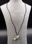 Collier avec pendentif en forme de djembé en bois - artisanat Maroc