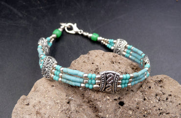 Bracelet ethnique en argent Tibétain et turquoise du Népal