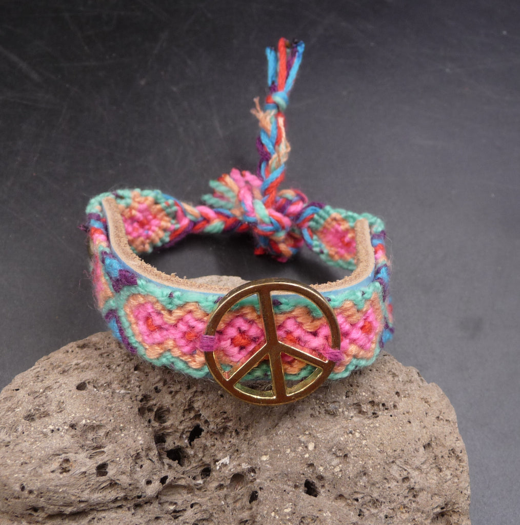 Bracelet porte-bonheur brésilien en cuir et coton Peace and Love