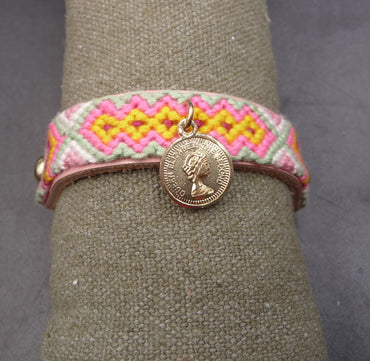 Bracelet porte-bonheur brésilien en cuir et coton pièce de monnaie