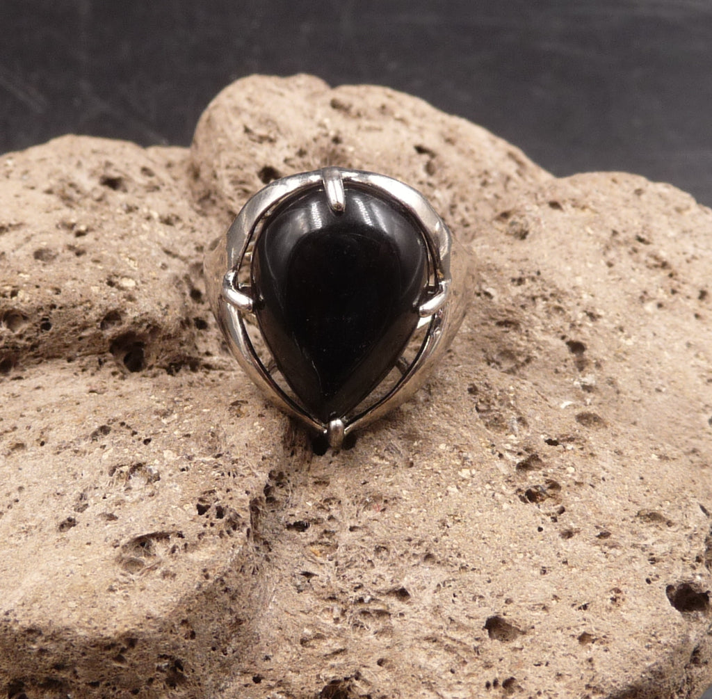 Bague réglable en Onyx noir d'Uruguay forme goutte