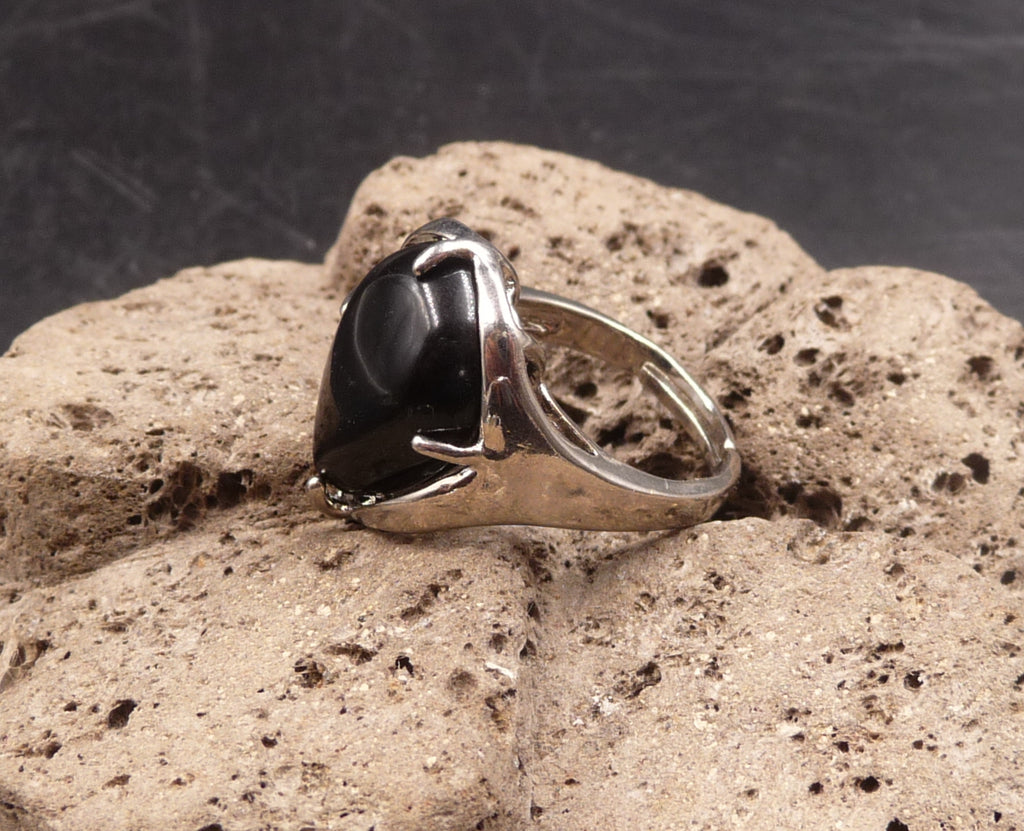 Bague réglable en Onyx noir d'Uruguay forme goutte