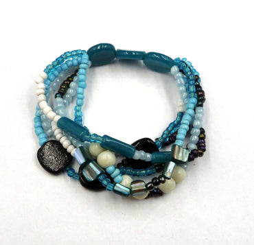 Bracelet Lucie en perles de rocaille, pâte de verre et nacre