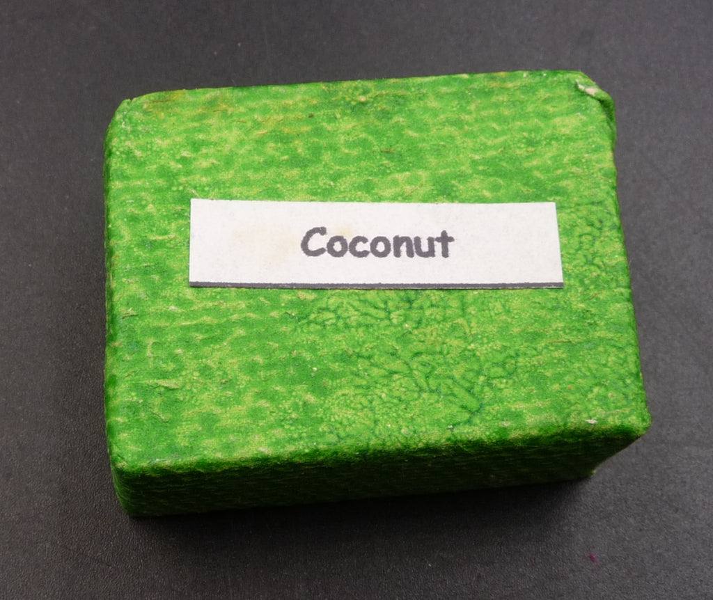 Savon bio à l'huile essentielle de noix de coco de Bali