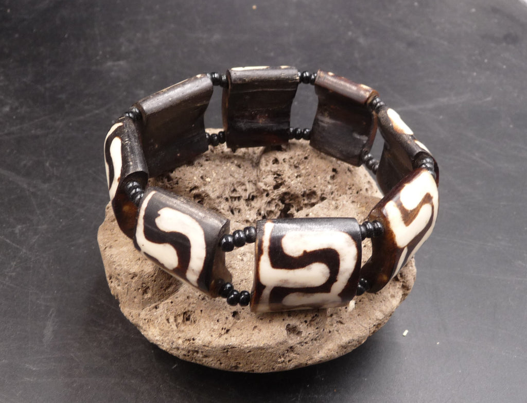 Bracelet ethnique en corne Kopan Népal