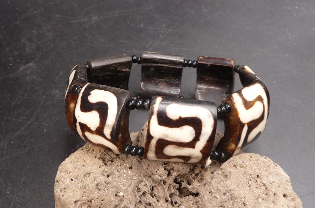 Bracelet ethnique en corne Kopan Népal