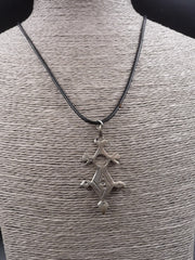 Fibule En Argent Ethnique Modèle B - Occasion Avec Usure Du Temps