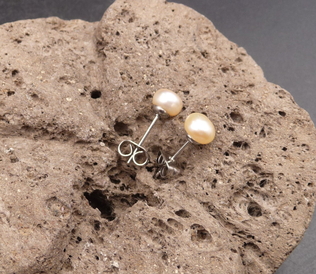 Boucles d’oreilles clous en Argent 925 – Perle d’eau douce rose