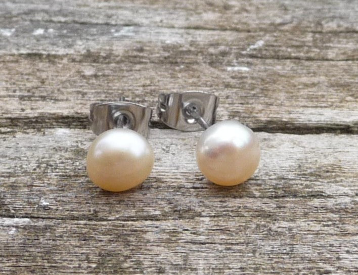 Boucles d’oreilles clous en Argent 925 – Perle d’eau douce rose