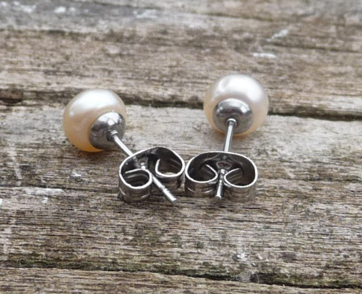 Boucles d’oreilles clous en Argent 925 – Perle d’eau douce rose