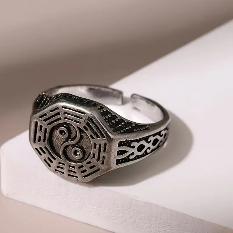 Bague gravée Yin et Yang en argent 990