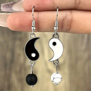 Boucles d'oreilles pendantes Yin Yang argent en agate noire et howlite