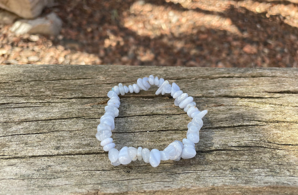 Bracelet perles chips en Aigue Marine naturelle