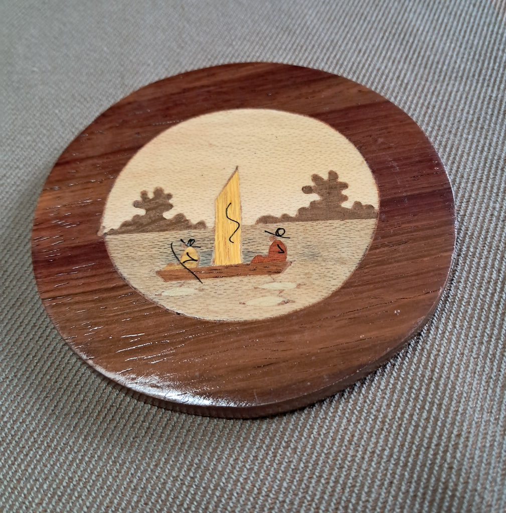 5 sous-verres et leur support en bois marqueterie de Madagascar