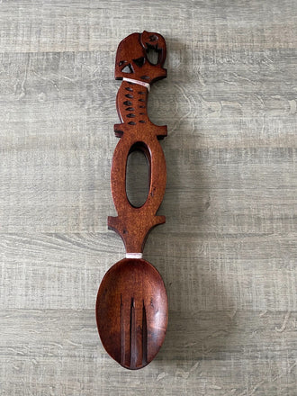 Couverts à salade Africains en bois sculpté motif éléphant - Artisanat du Togo