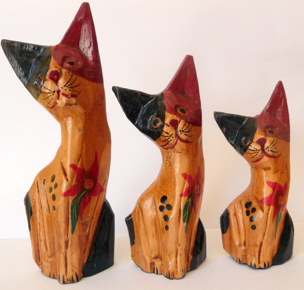 Famille de 3 chats motif fleur en bois peint Gitgit