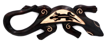 Gecko margouillat salamandre lézard en bois