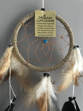 Attrape-rêves en rotin et perles en bois