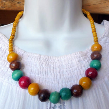 Collier en bois de manguier perles multicolores