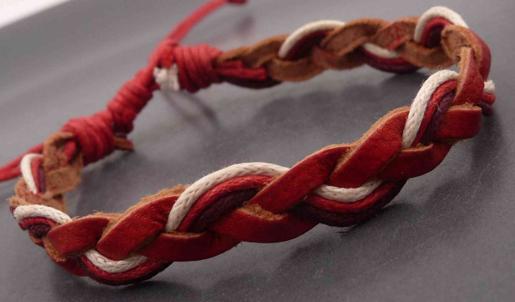 Bracelet en cuir tressé rouge et coton