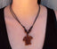 Collier en bois de sono pendentif tortue Maori
