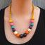 Collier en bois de manguier perles multicolores