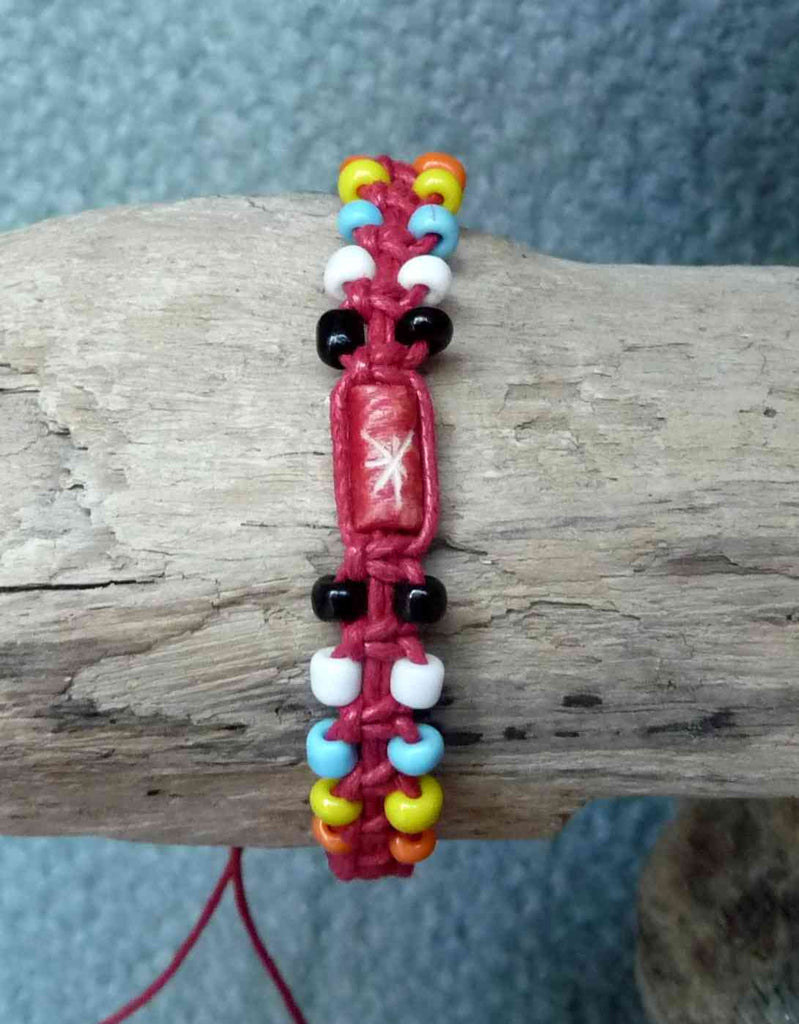 BRACELET EN COTON CIRÉ ET PERLES