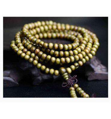 Bracelet Tibétain, Mala en perles de bois 6 mm + noeud sans fin. Coloris vert.