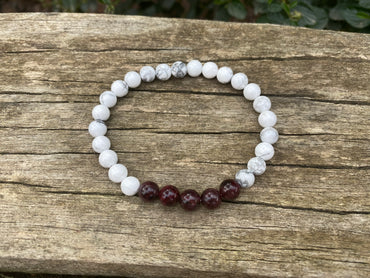 Bracelet élastique Lithothérapie en Howlite naturelle et Grenat 6mm