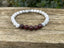 Bracelet élastique Lithothérapie en Howlite naturelle et Grenat 6mm